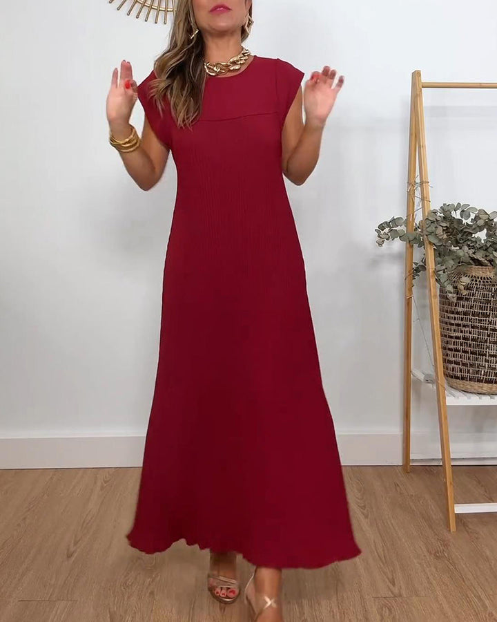 Véronique | Robe plissée simple sans manches de couleur unie